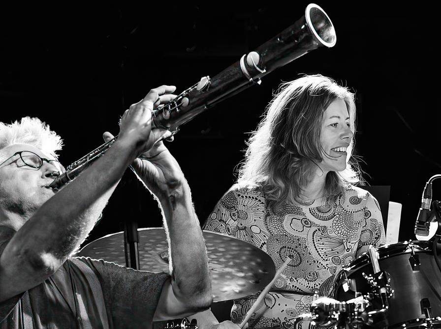 Morten Carlsen og Benita Haastrup spiller til arrangementet "Kærlighed til kloden"